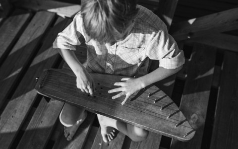 В программе "К Звездам" новый сбор - покупаем гусли для северного Садко