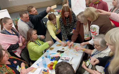 В Архангельской области стартовал слёт активистов «Люди. Роли. Игры. Деньги»