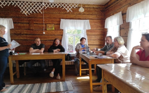 Руководители ресурсных центров Архангельской области встретились в Холмогорах для стратегической сессии