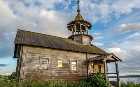 В Заонежье открыли кампанию по восстановлению старинных церквей