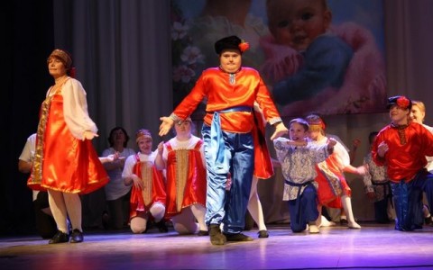 Интегрированный танцевальный стиль представили  участники проекта «Инклюзив=Позитив» 28 ноября в ГДК Вологда