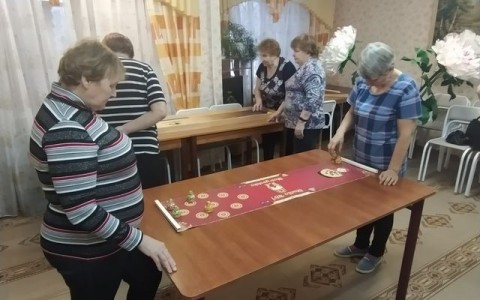 Активное поколение: ветераны Грязовецкого района приняли участие в соревнованиях по настольным играм