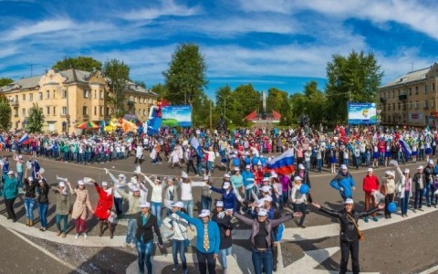 Дарить добро: Архангельский ЦБК запустил новый социальный проект «4Д»
